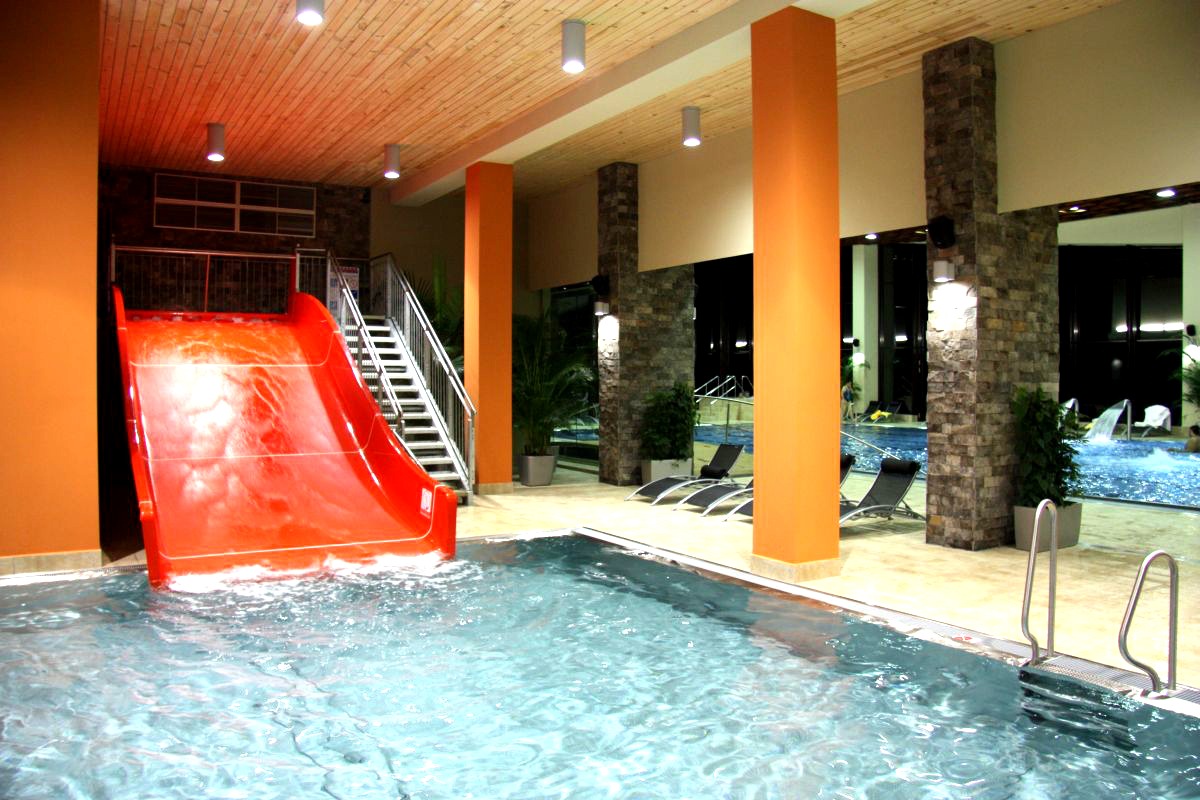 Rekonstrukce bazénové haly, bazénových technologií v Grand Hotelu Permon